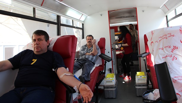 Gülüç belediyesinden kan bağışı kampanyası düzenledi