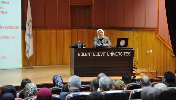 Ayşe Böhürler İslam Dünyasında kadın sorunlarını anlattı