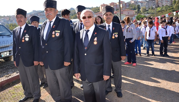 Alaplı´da 29 Ekim Cumhuriyet Bayramı törenle kutlandı