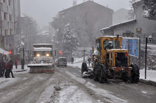 Kdz. Ereğli Belediyesi, karla mücadele ediyor