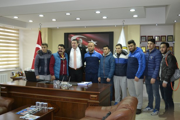 Alaplılı Güreşçiler Türkiye şampiyonasına katılıyor