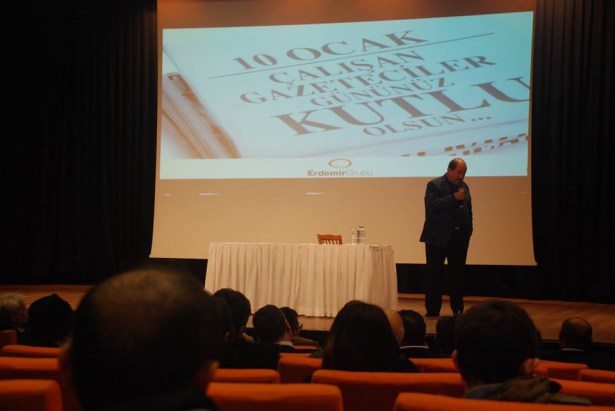 Çolakoğlu,Türkiyedeki  gazeteciliği ve basın tarihini  anlattı