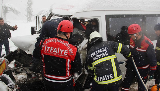Zonguldak-İstanbul karayolunda trafik kazası: 11 yaralı