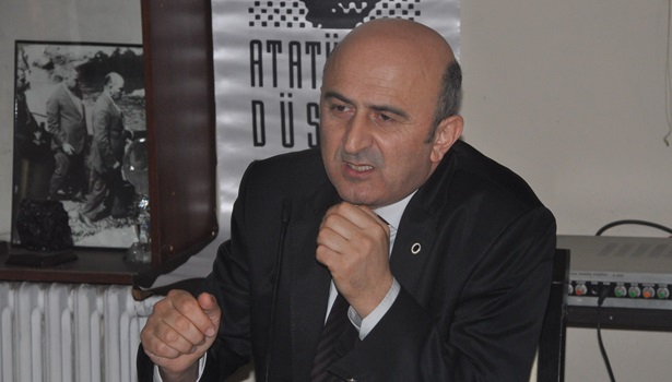 Eski Yarsav Başkanı Eminağaoğlu Türk Medeni Kanununu anlattı