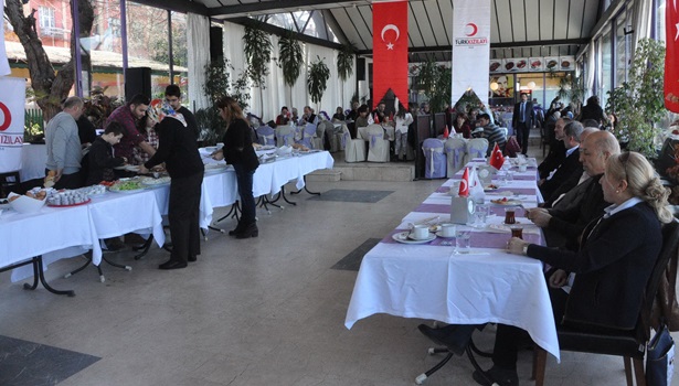 Türk Kızılayı Zonguldak şubesinden teşekkür kahvaltısı
