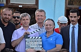 Vali Çınar film setini ziyaret etti