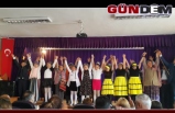 Minik öğrenciler ‘Pırlanta Bal’ oyununu sahneledi