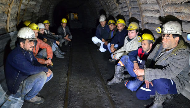 İşçiler Madenden Çıkmama Eylemi başlattı