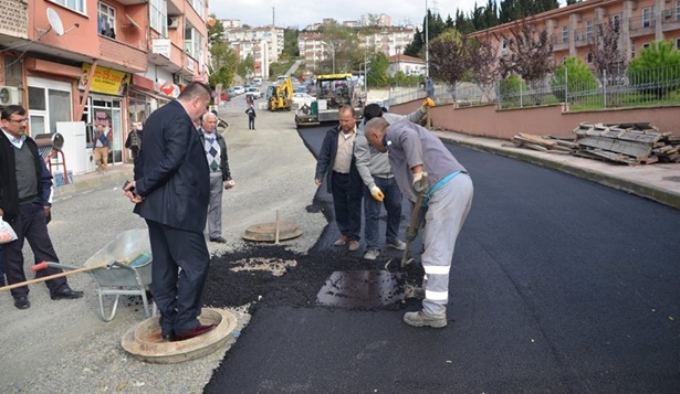 Alaplı Belediyesi asfaltlama çalışmalarını sürdürüyor