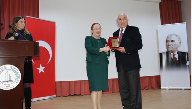 BEÜ´de İçimizden Biri Atatürk konulu konferans verildi