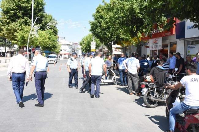 İstanbul Caddesinde Zabıta Ekipleri Denetimleri Sıklaştırıldı