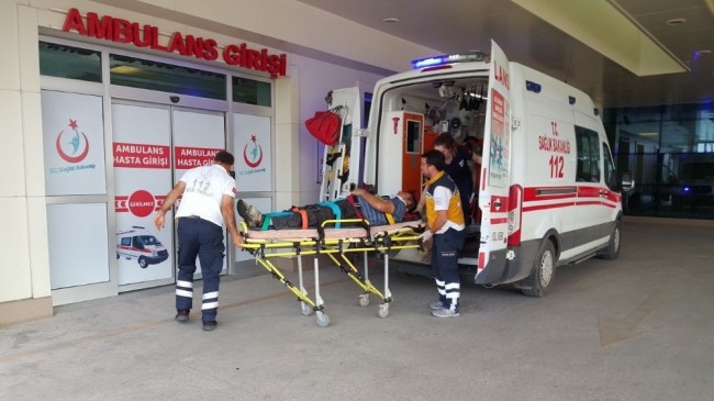 Mimar Sinan Caddesinde Trafik Kazası: 1 Yaralı