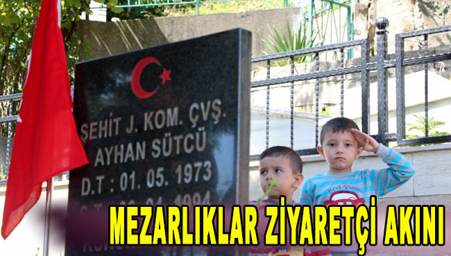 Zonguldak'ta Mezarlıklar ziyaretçi akını