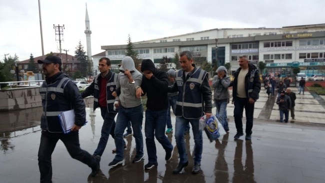 Düzce Polisi hırsızları İstanbul'da yakaladı...
