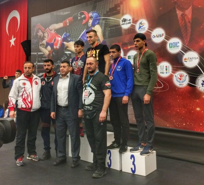 Öğrencisi Türkiye Şampiyonu oldu...