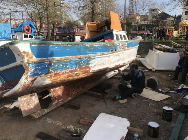 Balıkçılar tekneleri onarmaya başladı