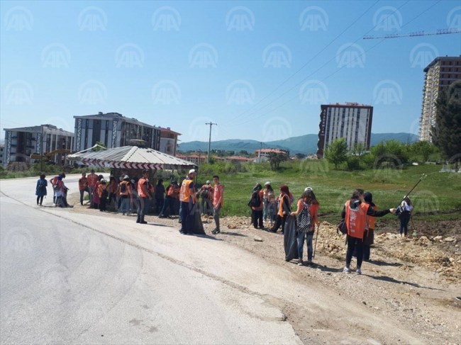 Üniversiteliler Batı Karadeniz'in Efes'ini temizledi