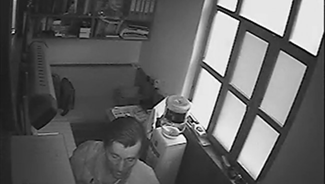 Yığılca'da Camideki hırsızlık güvenlik kamerasında