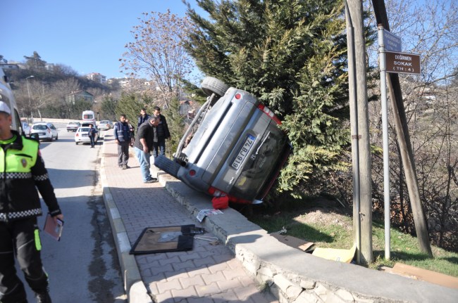 Karabük'te trafik kazaları: 5 yaralı