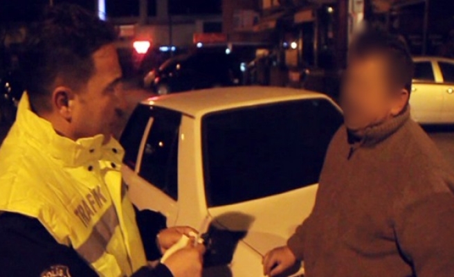 Alkollü sürücüden polise; mutlu oldun mu?