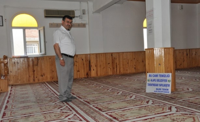 Alaplı Belediyesi, Camilerde Ramazan temizliğine başladı.