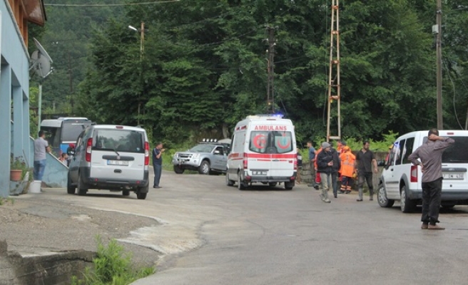 Kaçak maden ocağındaki göçüğü gazeteciler ortaya çıkardı