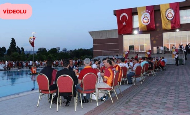 Kdz Ereğli Galatasaraylı Taraftarları Derneği iftarda  bir araya geldi