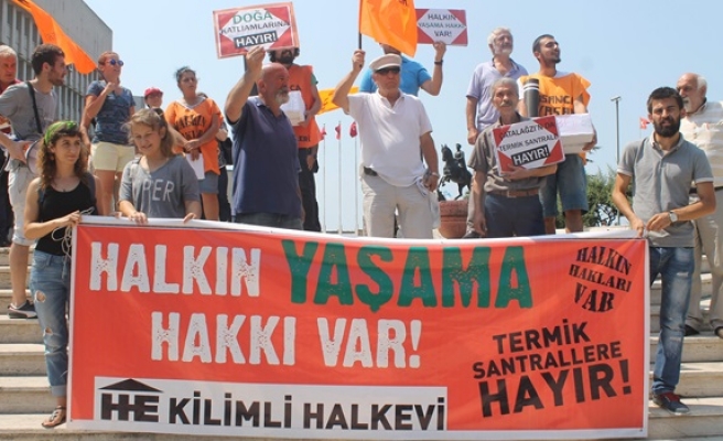 Valilik önünde protesto