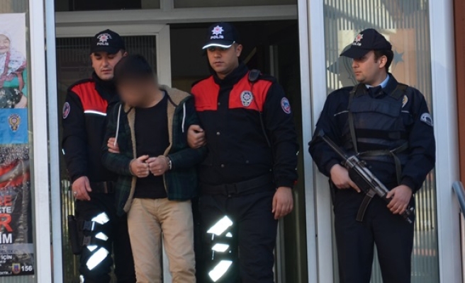Polis, cezaevi firarisini saklandığı evde kıskıvrak yakaladı