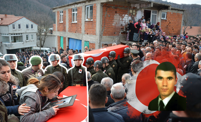Zonguldak halkı şehidini son yolculuğunda yalnız bırakmadı