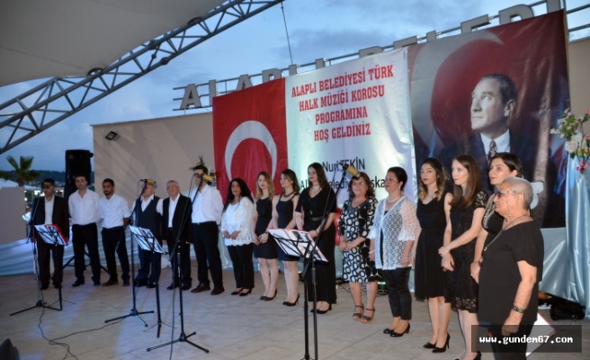 Alaplı'da muhteşem türk halk müziği konseri