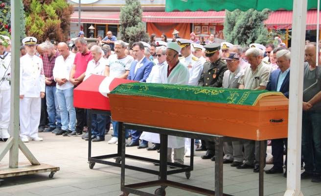 Vali Çınar, cenaze törenine katıldı