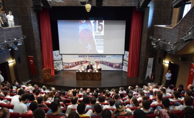 Düzce Üniversitesinde“Teopolitik Açıdan 15 Temmuz” paneli düzenledi