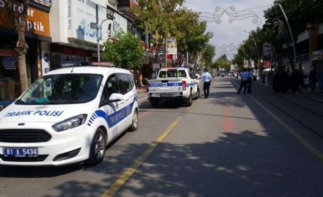 İstanbul Caddesinde motosiklet uygulaması