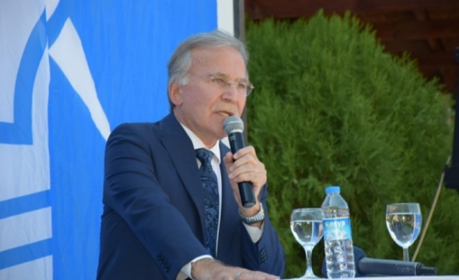 TBMM eski Başkanı Mehmet Ali Şahin: “Artık el pençe divan duran yöneticiler yok”
