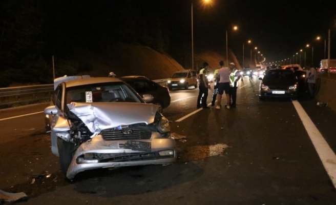Bolu'da zincirleme trafik kazası: 8 yaralı
