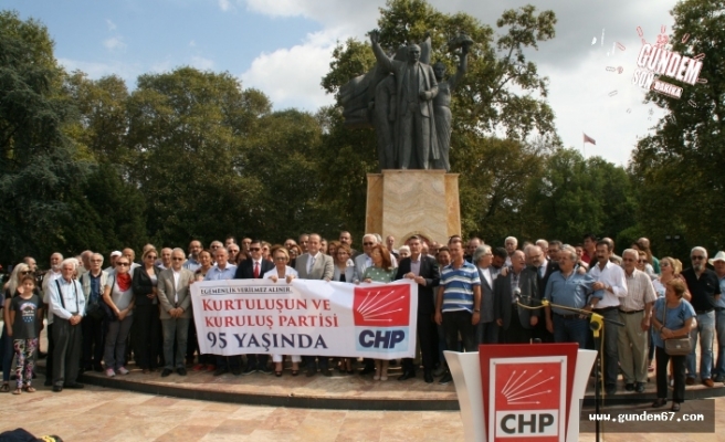 CHP, Ereğli'de tören düzenledi