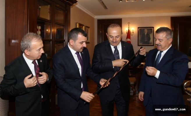 Dışişleri Bakanı Çavuşoğlu’nu ziyaret ettiler