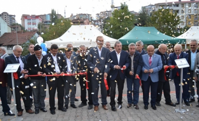 Yeşil Mahalle Atatürk Bulvarı Parkı törenle açıldı