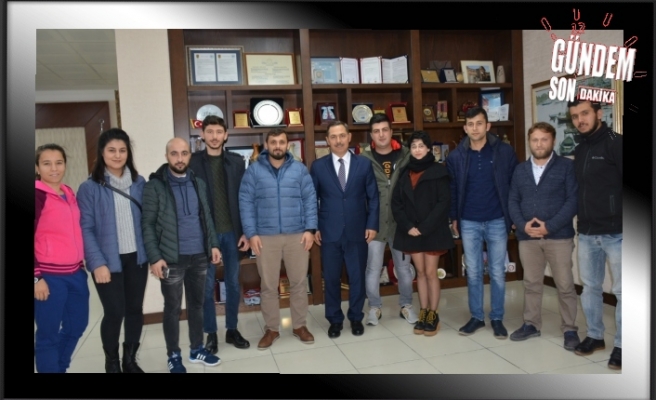 AK Gençler, Başkan Uysal'ı ziyaret etti