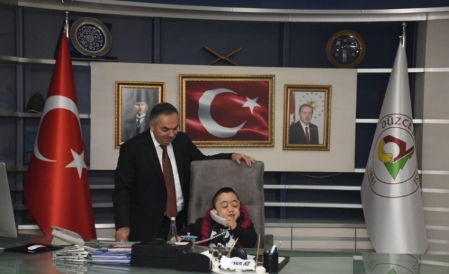 Mehmet Ali başkanlık koltuğuna oturdu