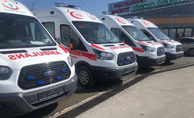 Düzce’de yeni ambulanslar hizmete girdi