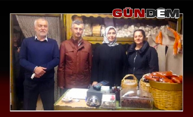 Vali Bektaş ve eşi Aynur Abla'ya misafir oldu