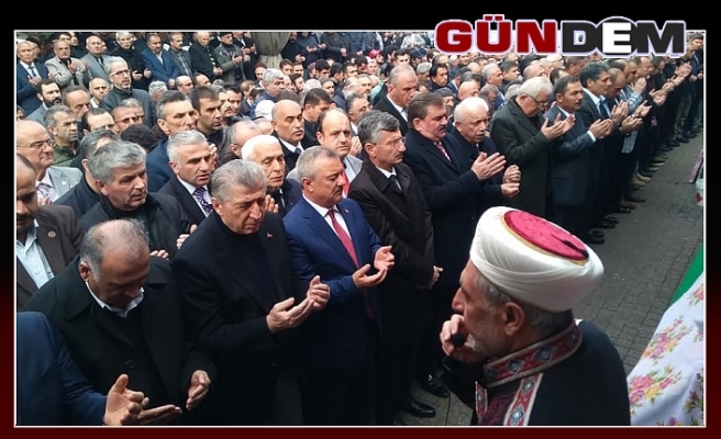 Anne Erdoğan, Dualarla toprağa verildi