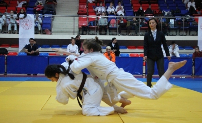 ’Okul Sporları Judo Yıldızlar Grup Birinciliği’ Karabük’te başladı