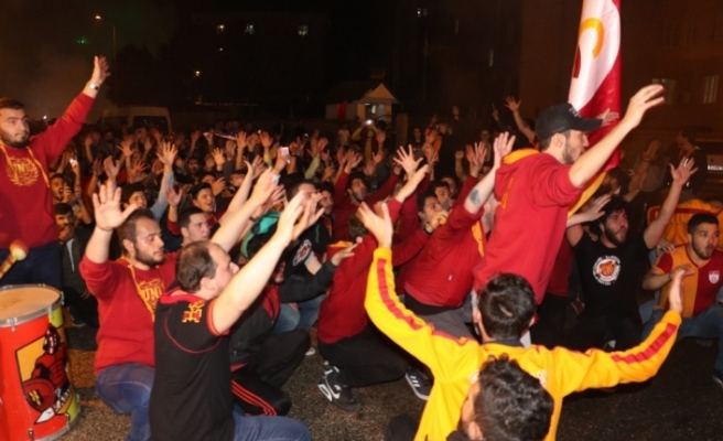Karabük’te Galatasaraylıların ’şampiyonluk’ kutlamaları