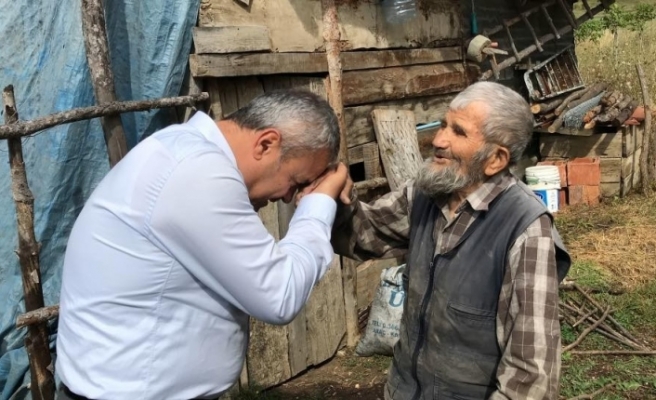 Milletvekili Ünal’dan 105 yaşındaki Salim Karaçam’a ziyaret