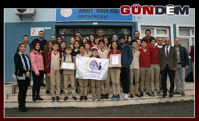 Ahmet Taner Kışlalı Ortaokuluna Avrupa Kalite Ödülü