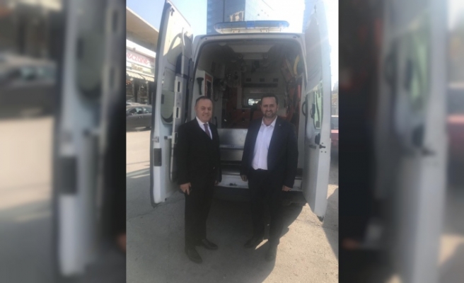Akçakoca Belediyesine tam donanımlı ambulans hibe edildi