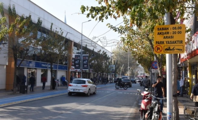 İstanbul Caddesinde park yasağı başladı